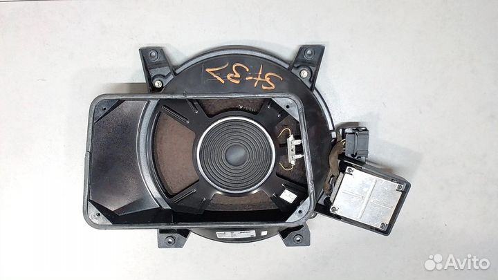 Сабвуфер Audi A8 (D3), 2004