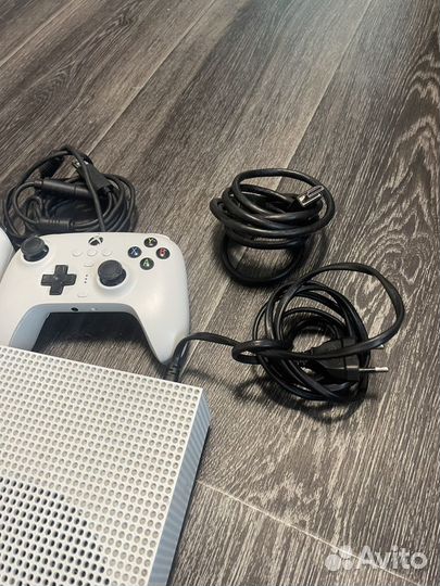 Xbox One S