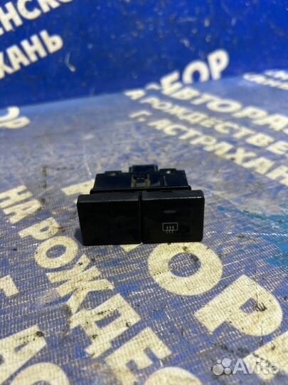 Кнопка обогрева заднего стекла Ford Fiesta 5