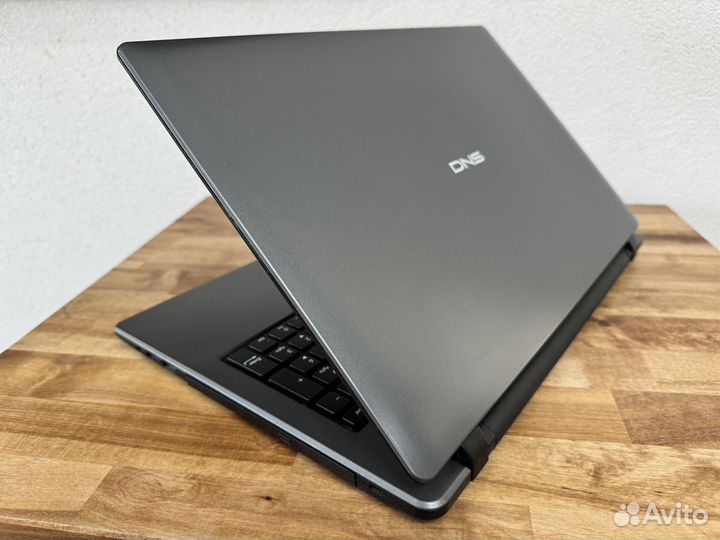 Новый игровой DNS Core i3 12Gb GT740M 2Gb SSD+HDD