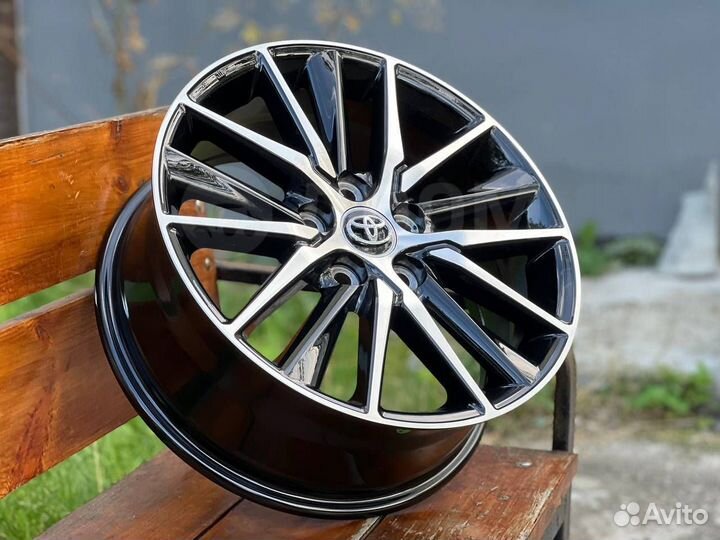 Новые литые диски R18 Toyota