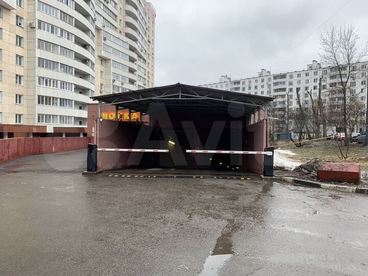 Машиноместо, 15 м²
