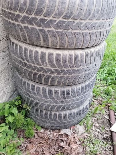 Bridgestone B500Si 235/55 R18 30