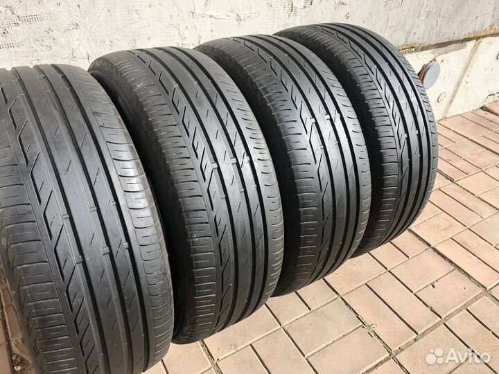 Bridgestone Turanza T001 215/55 R17 94V