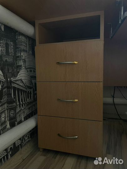 Компьютерный стол