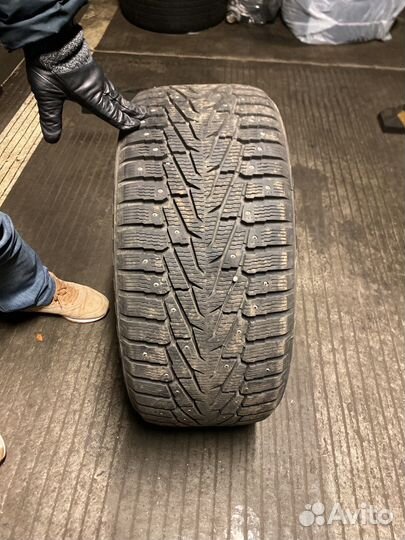 Nokian Tyres Hakkapeliitta 1 275/40 R20