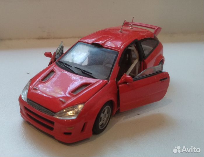 Ford Focus sport 1/43