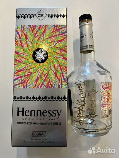 Бутылки Hennessy Very Special