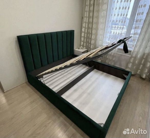 Кровать двухспальная