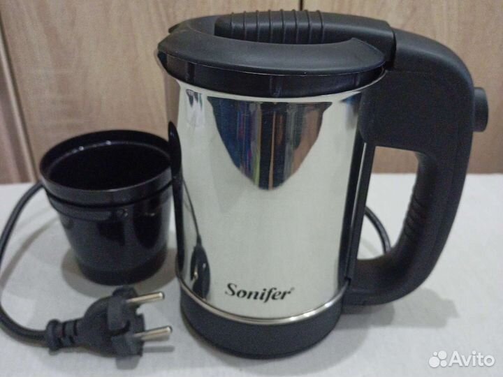 Чайник электрический новый