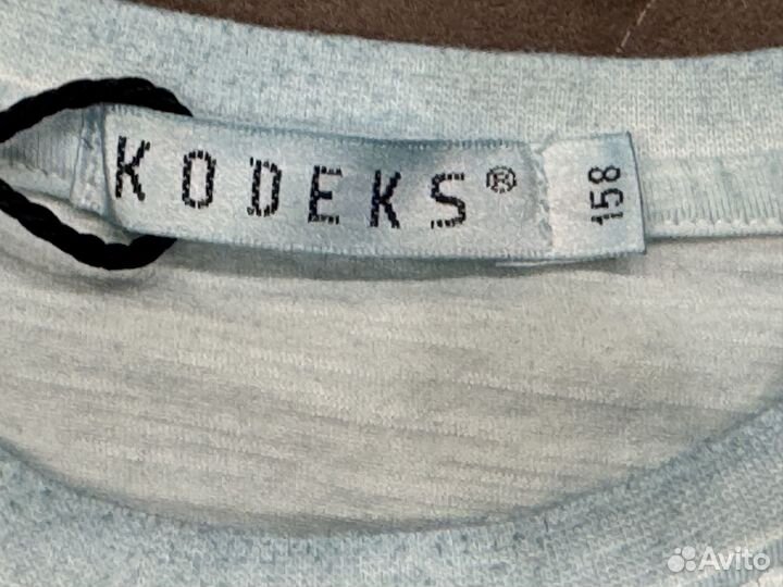 Футболка manhattan university 09