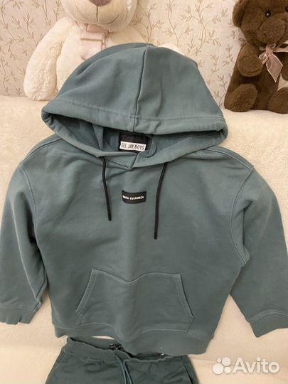 Костюм спортивный на 10 лет