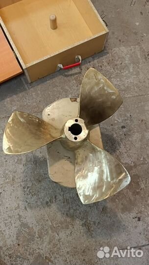 Винт гребной