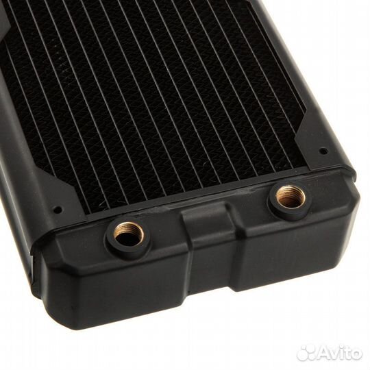 Hardware Labs Black Ice Nemesis GTX 240