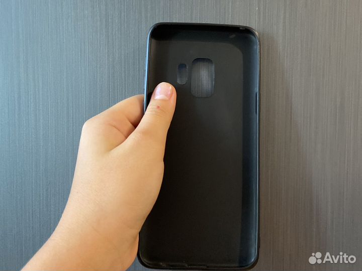 Чехол на Samsung S9 б/у
