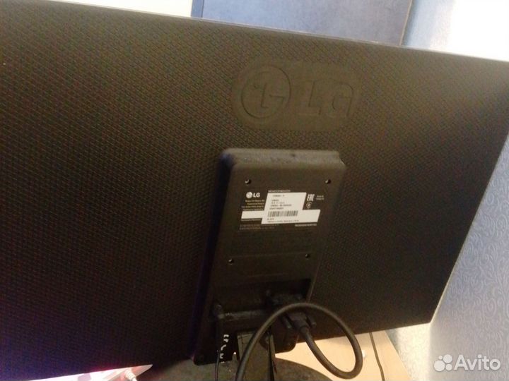 Монитор LG 60 ghz