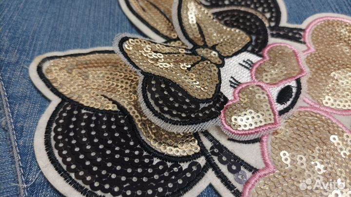 Аппликация с пайетками 