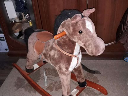 Лошадь качалка