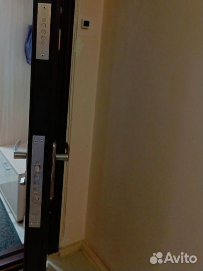 Дверь входная металлическая