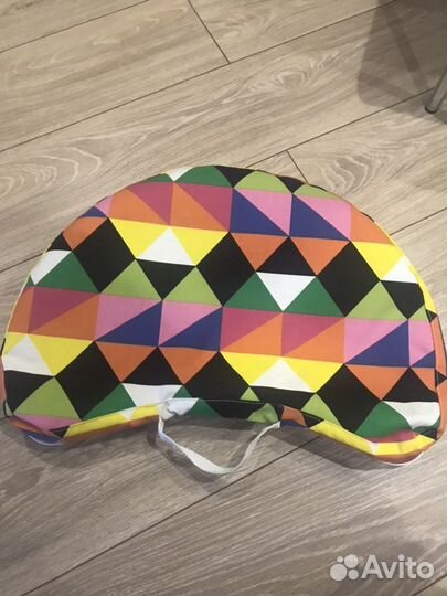 Столик с подушкой IKEA