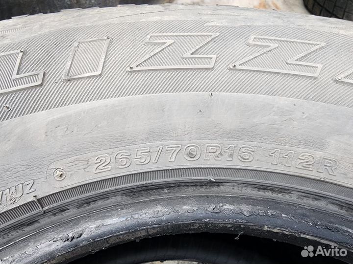 Bridgestone Blizzak DM-V1 265/70 R16