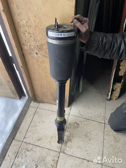 Стойка в сборе GL 164 производитель Германия новая