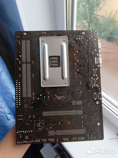 Материнская плата