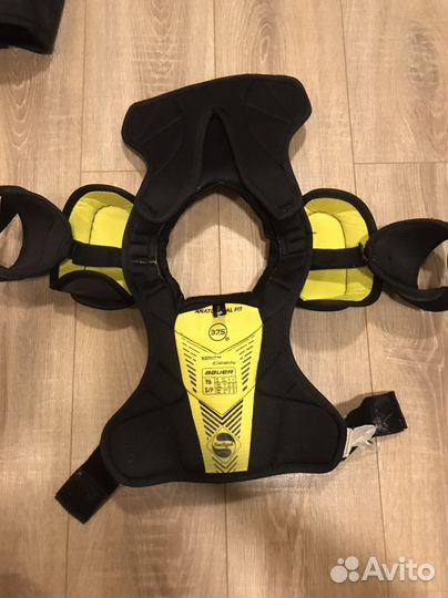 Нагрудник хоккейный детский