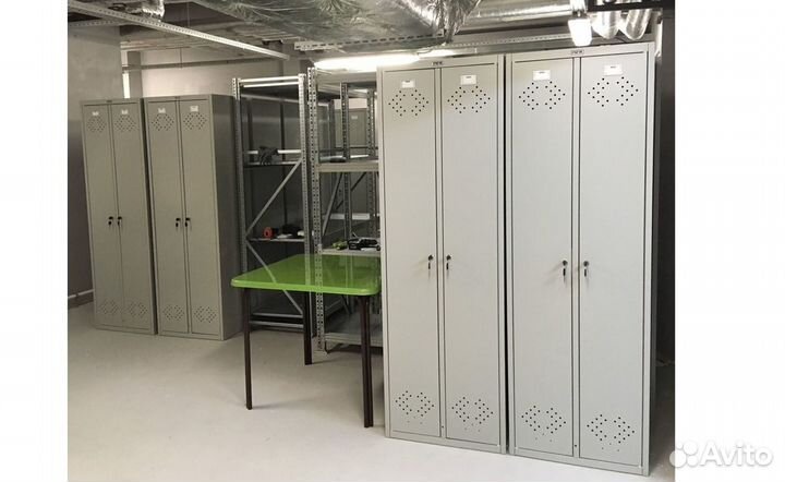 Шкаф металлический для одежды