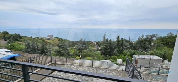 Дом 238,2 м² на участке 3,3 сот.