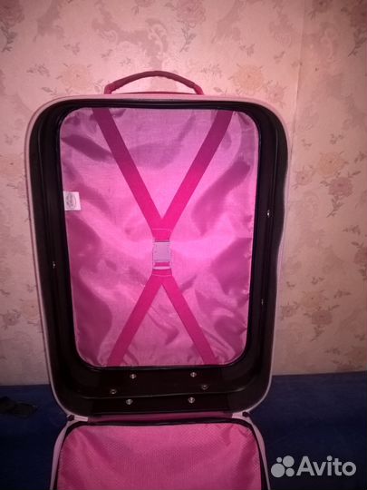 Чемодан для девочки