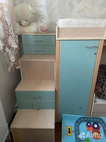 Двухъярусная детская кровать