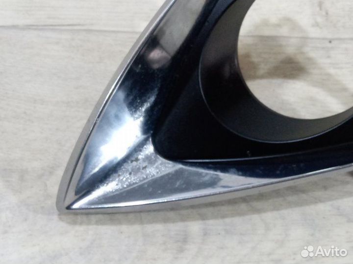 Рамка противотуманной фары левая Lexus Rx350 AL20