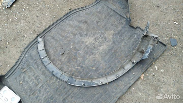 Накладка крыла заднего правого Toyota RAV 4 2013