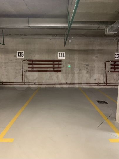 Машиноместо, 14 м²