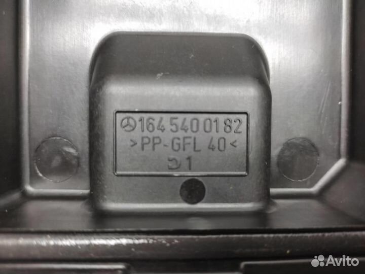 Крышка блока предохранителей w164 ML-class 642