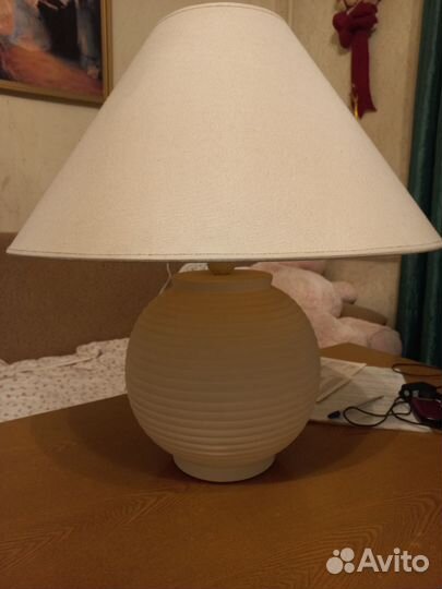 Лампа настольная