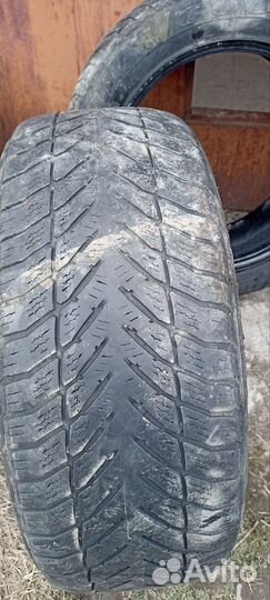 Goodyear Cargo Ultra Grip 255/55 R19