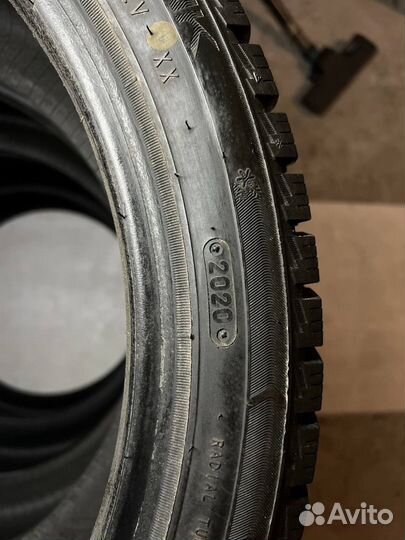 Triangle Snowlink PL02 235/40 R18 95R