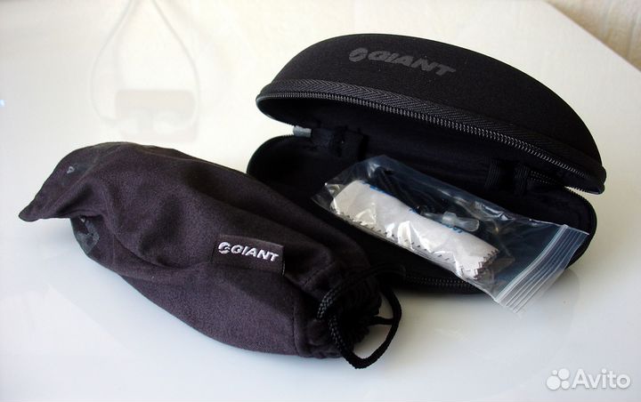 Продаю новые фирменные солнцезащитные очки Giant