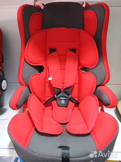 Автомобильное кресло