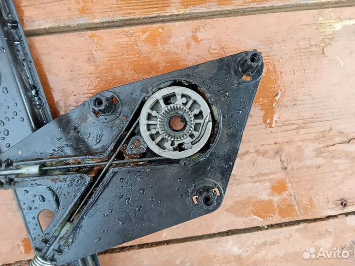 Стеклоподьемник Фольксваген Поло П.Л