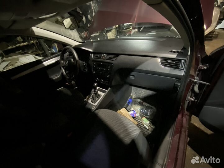 Автомобиль на запчасти skoda oktavia A7 1.4 DSG