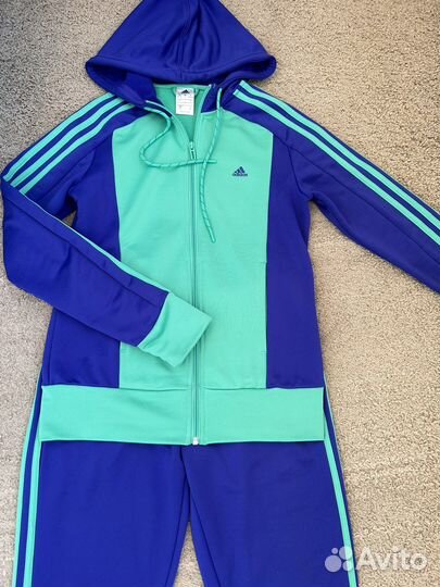 Спортивный костюм adidas