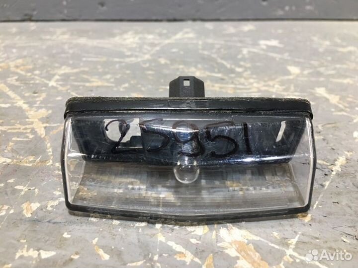 Фонарь подсветки номера Toyota C-Hr