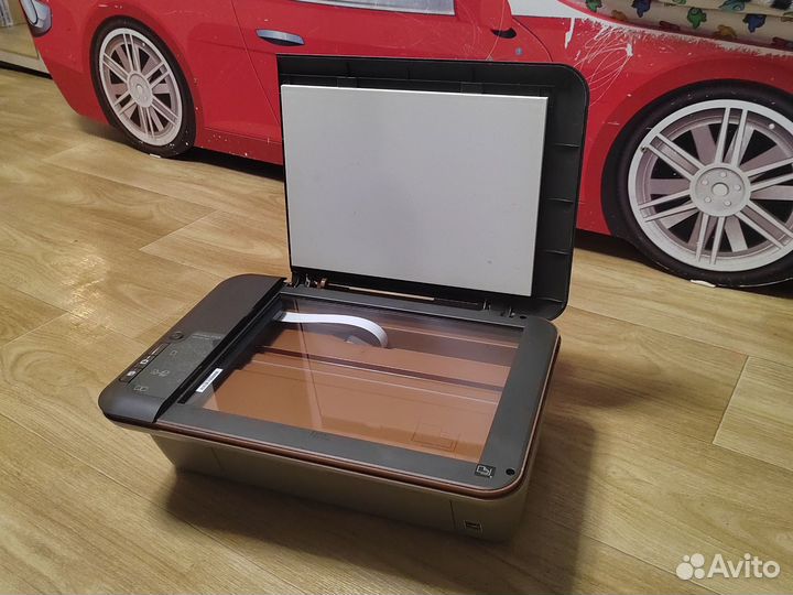 Принтер мфу HP 2050A заправлен снпч