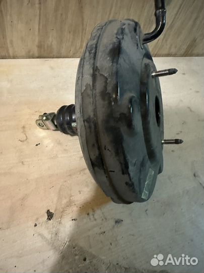 Ваккумный усилитель тормозов Kia Rio 3