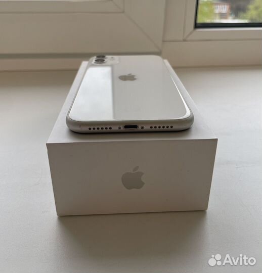 iPhone 11, 128 ГБ