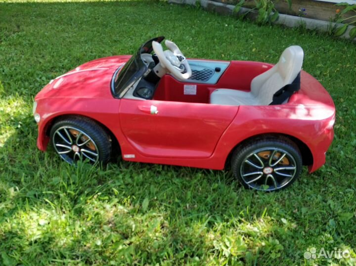 Электрическая детская машинка