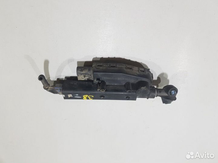 Форсунка омывателя фары ауди а8 audi s8